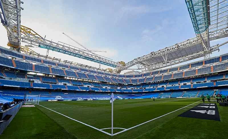 stadion Santiago Bernabeu van la liga club real madrid