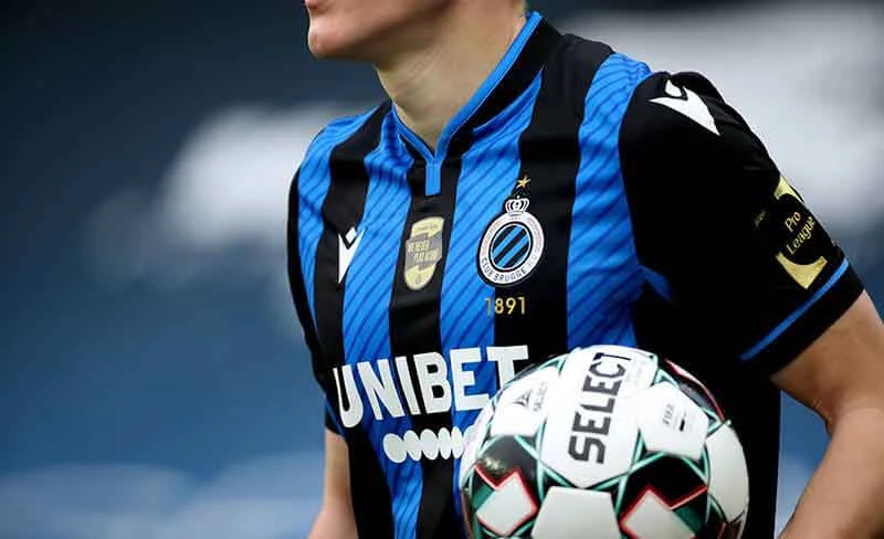 Club Brugge voetbalshirt met Unibet als shirtsponsor 