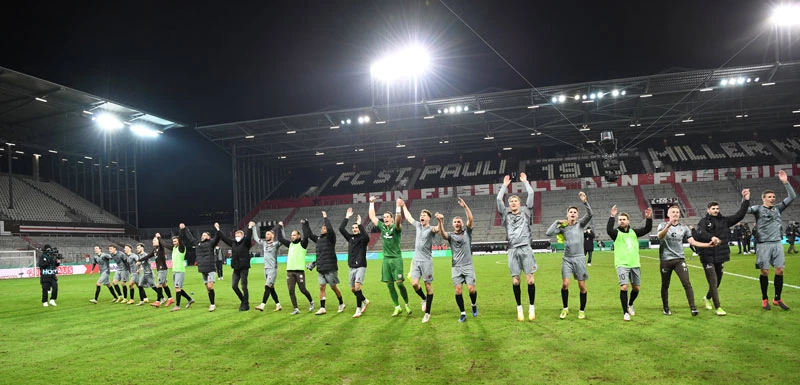 St. Pauli viert overwinning in de 2bundesliga