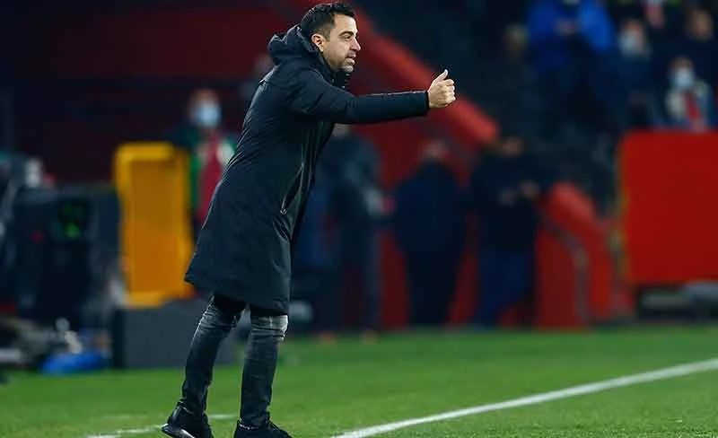 Xavi coacht FC Barcelona in de wedstrijden tegen Granada